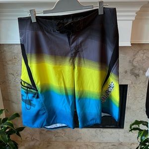 Billabong Mens board short/bathing suit